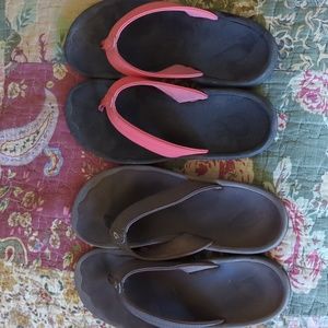 2 pair of Olukai sandals size 8 womens